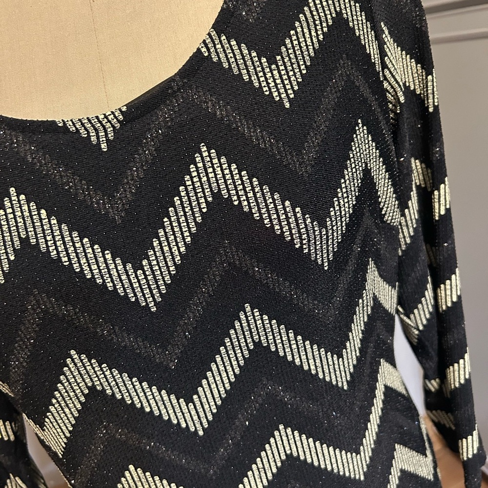 Fashion 2 Figure Chevron Patterned Black and Silver Midi Dress Size 2 - Picture 3 of 6